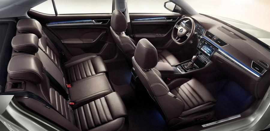 Интерьер Skoda Superb 2019 года  (CN) (фото 7 из 7)